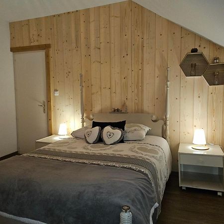 Gite Eglantine 2 A 6 Personnes Avec Spa Et Salle De Jeux Dans La Residence 旺特龙 外观 照片
