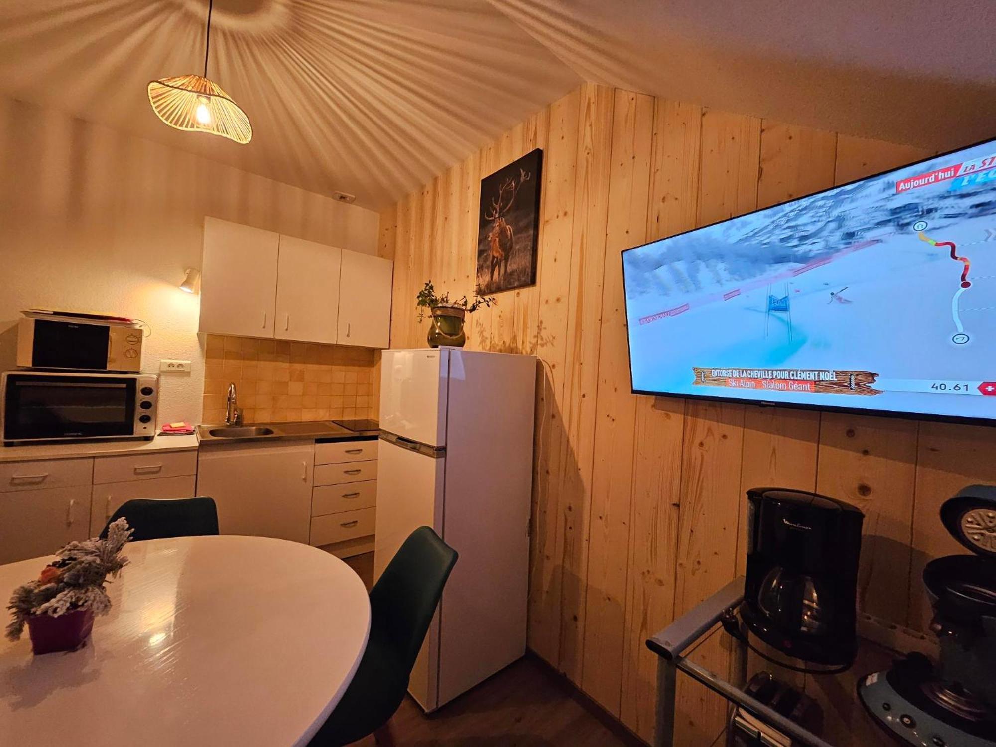 Gite Eglantine 2 A 6 Personnes Avec Spa Et Salle De Jeux Dans La Residence 旺特龙 外观 照片