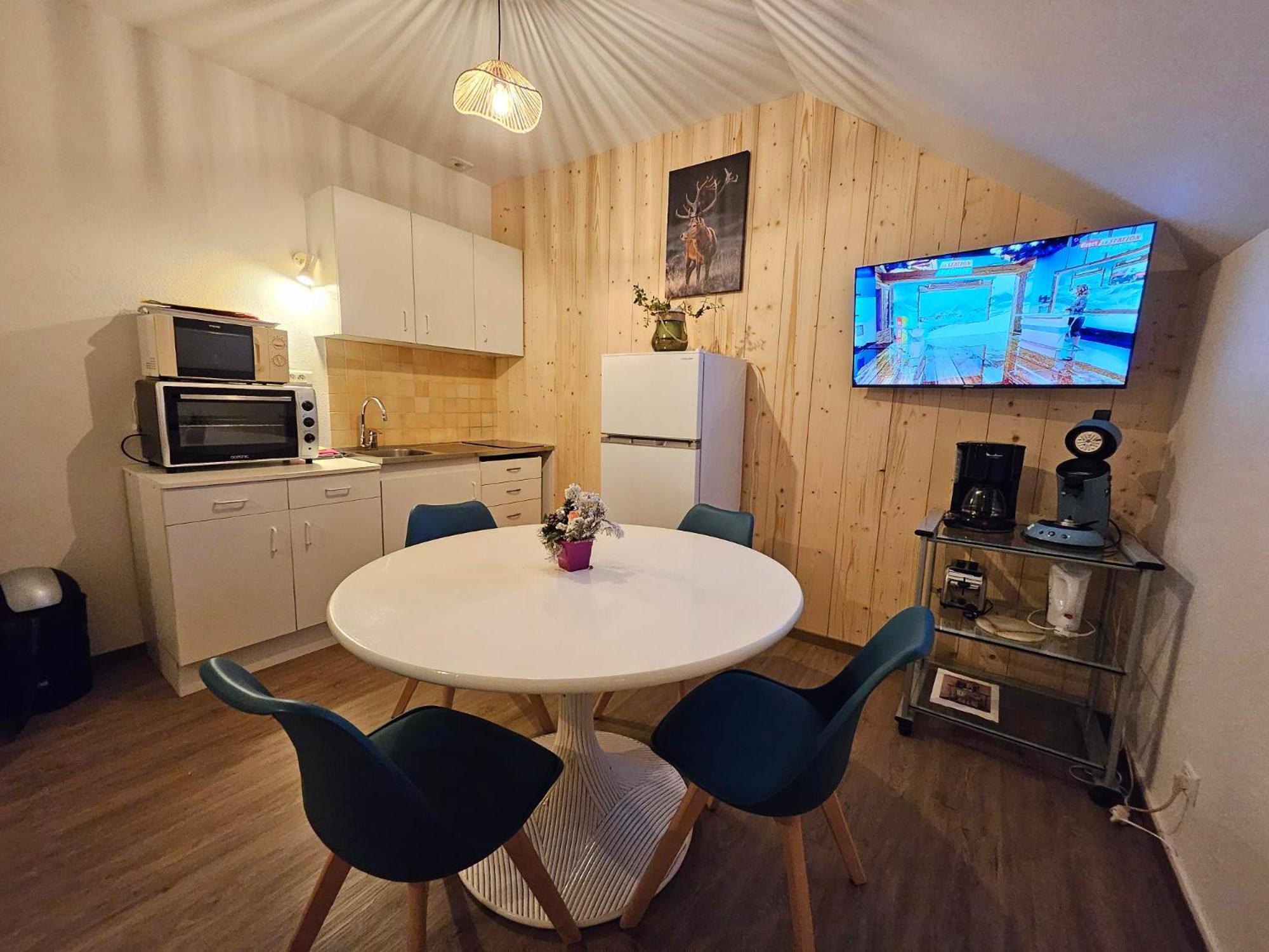 Gite Eglantine 2 A 6 Personnes Avec Spa Et Salle De Jeux Dans La Residence 旺特龙 外观 照片