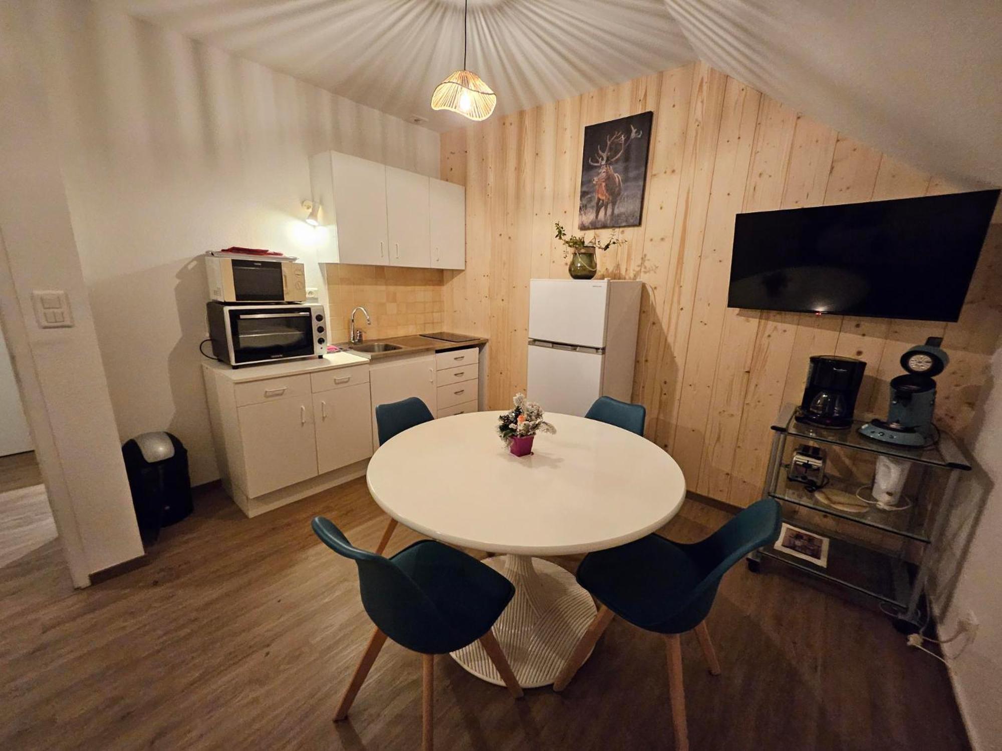 Gite Eglantine 2 A 6 Personnes Avec Spa Et Salle De Jeux Dans La Residence 旺特龙 外观 照片